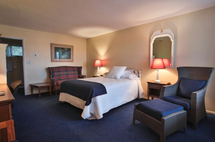 Bay Inn of Petoskey (Christiannasborg Motel) - From Web Listing (newer photo)